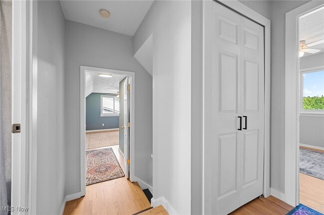 Building Photo - 5401 Woodbury Hills Dr