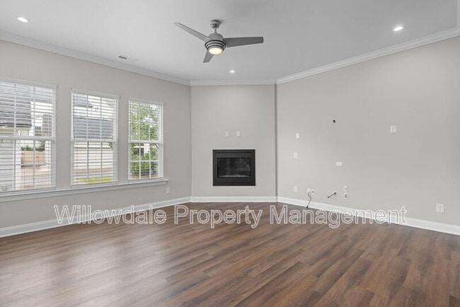 Building Photo - 4107 Bluff Oak Dr