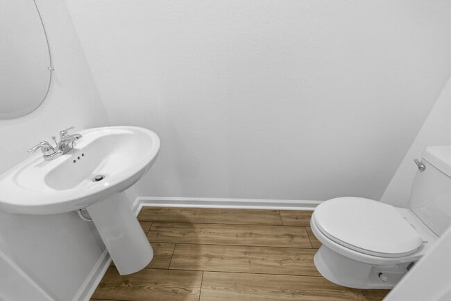 Building Photo - Available Now –NEW  Beautiful Move-In Ready Home in Ocala!INTERNET INCLUDED