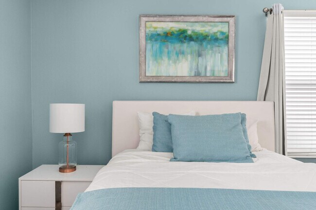 Building Photo - 1521 Flange Dr