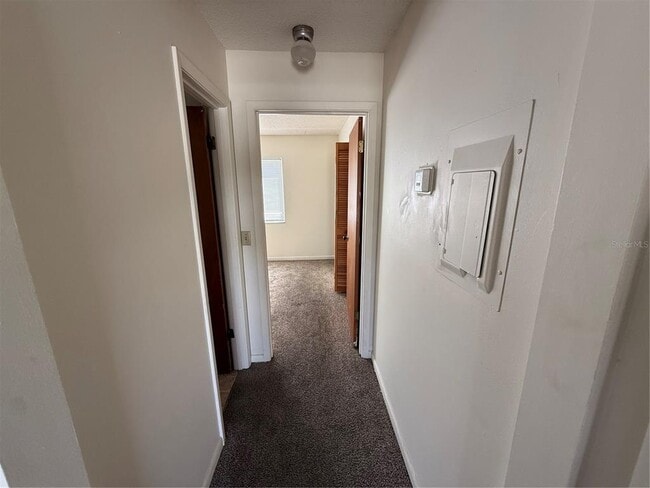 Building Photo - 3032 SE 5th Terrace