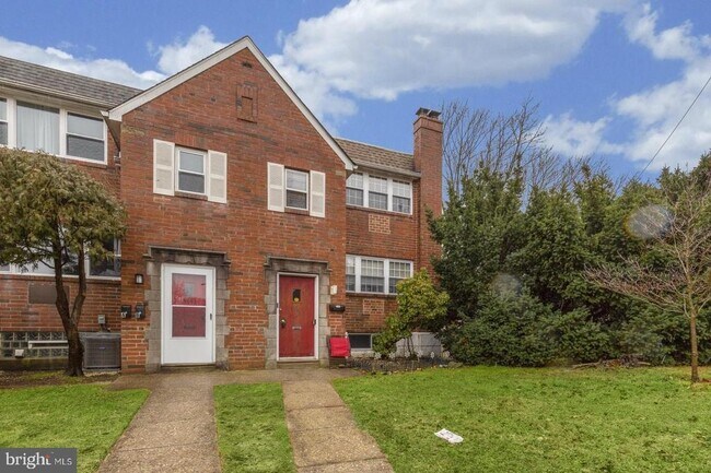Building Photo - 5443 Houghton Pl