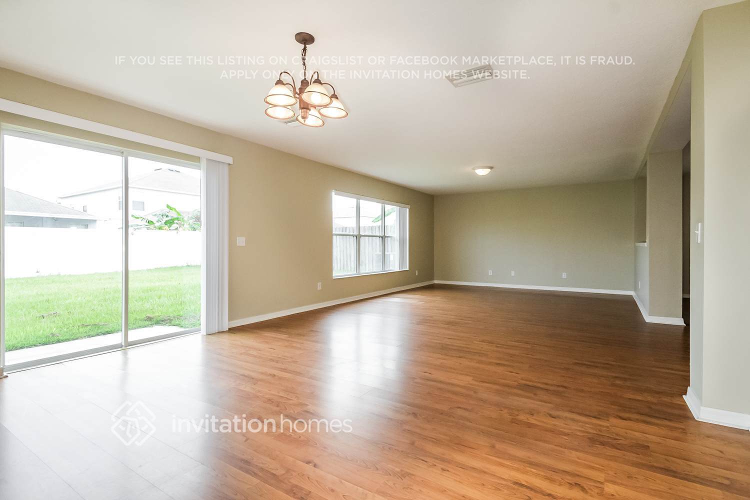 Building Photo - 11170 Golden Silence Dr