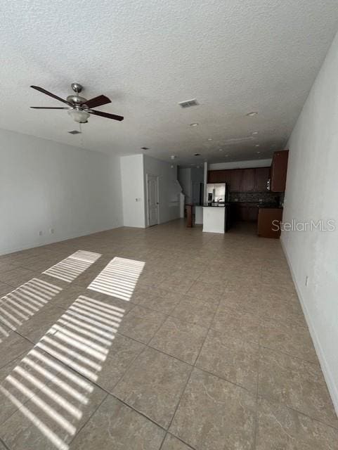 Building Photo - 11456 Center Lake Dr