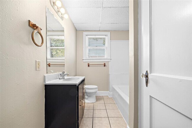 Building Photo - 502 11th St N