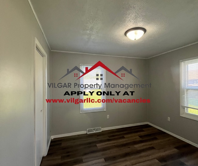 Building Photo - Spacious 3 Bedrooms, 1 Bath home in Highla...