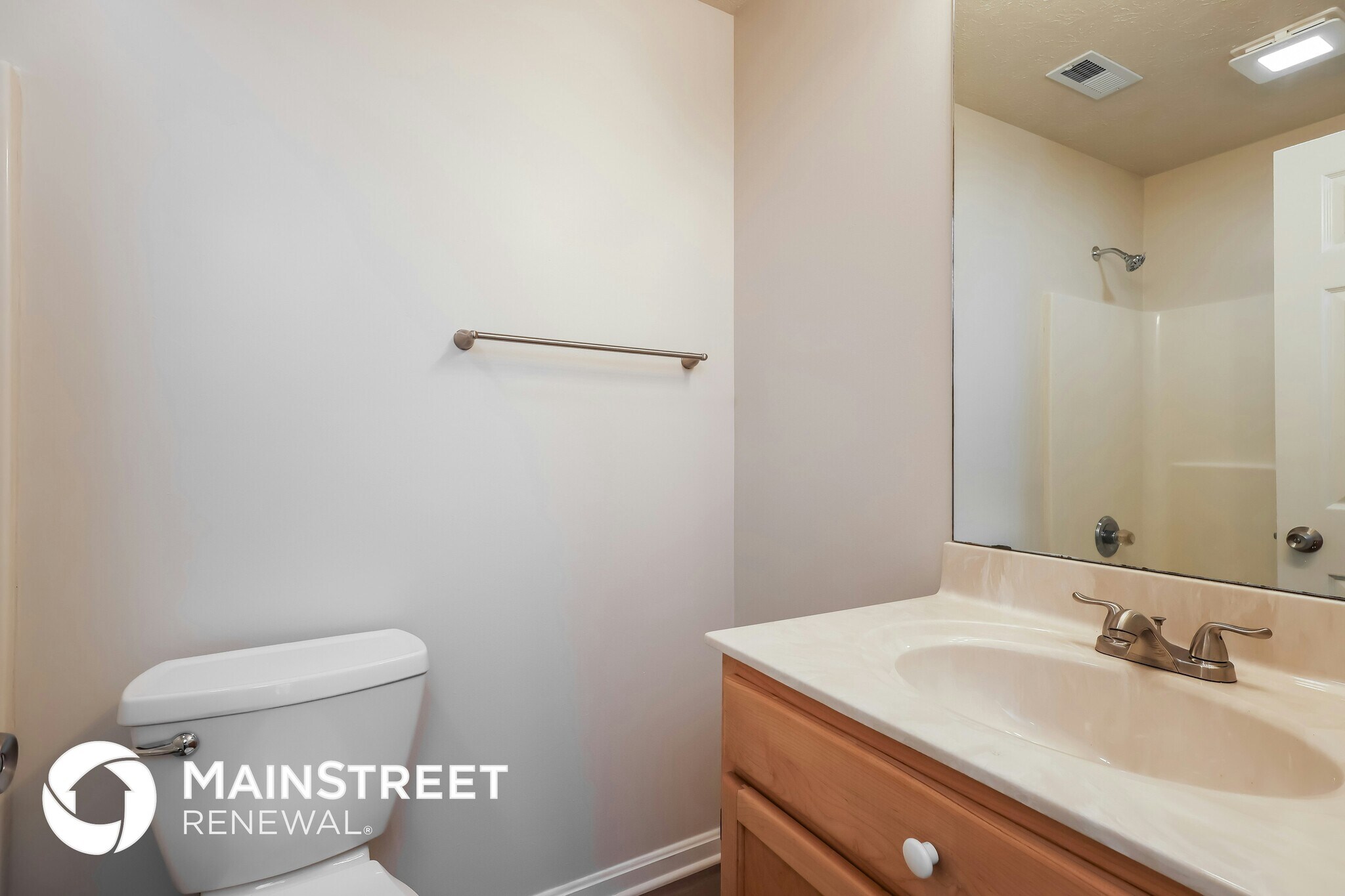 Building Photo - 1800 Field Dr