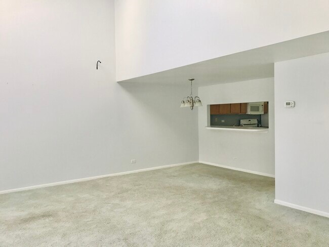 Building Photo - 241 Shadybrook Ln