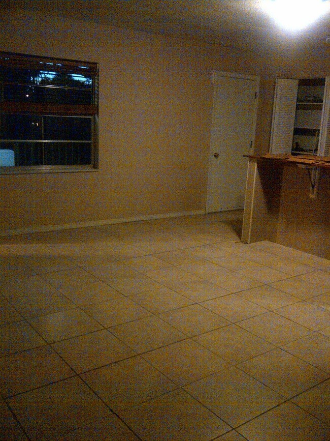 Building Photo - 4 Riverview Blvd