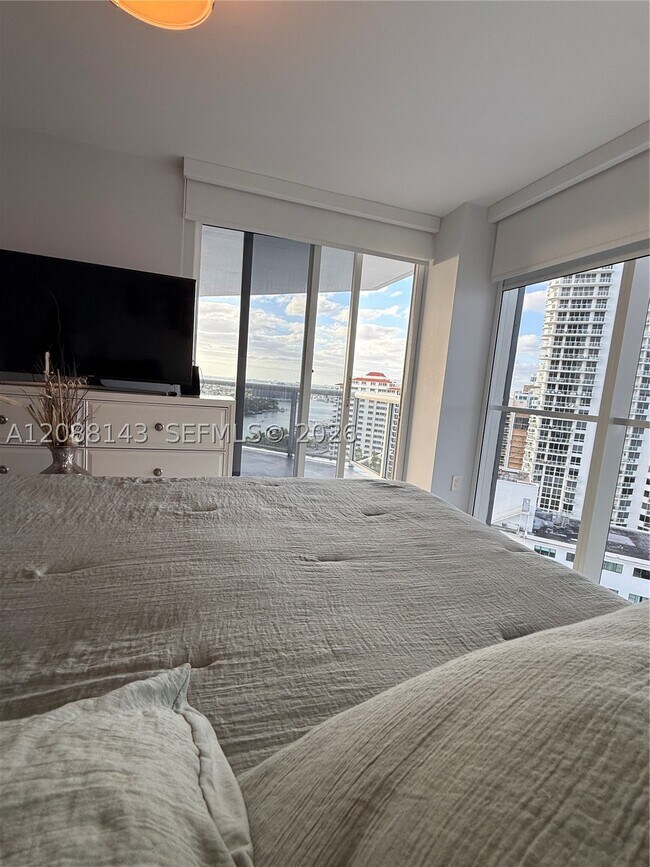 Building Photo - 6301 Collins Ave