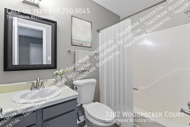 Building Photo - 3102 Woodpecker Ct