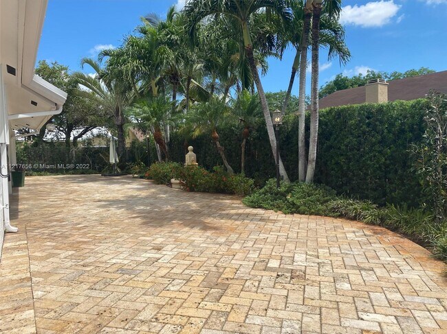 Building Photo - 15327 SW 55th Ter