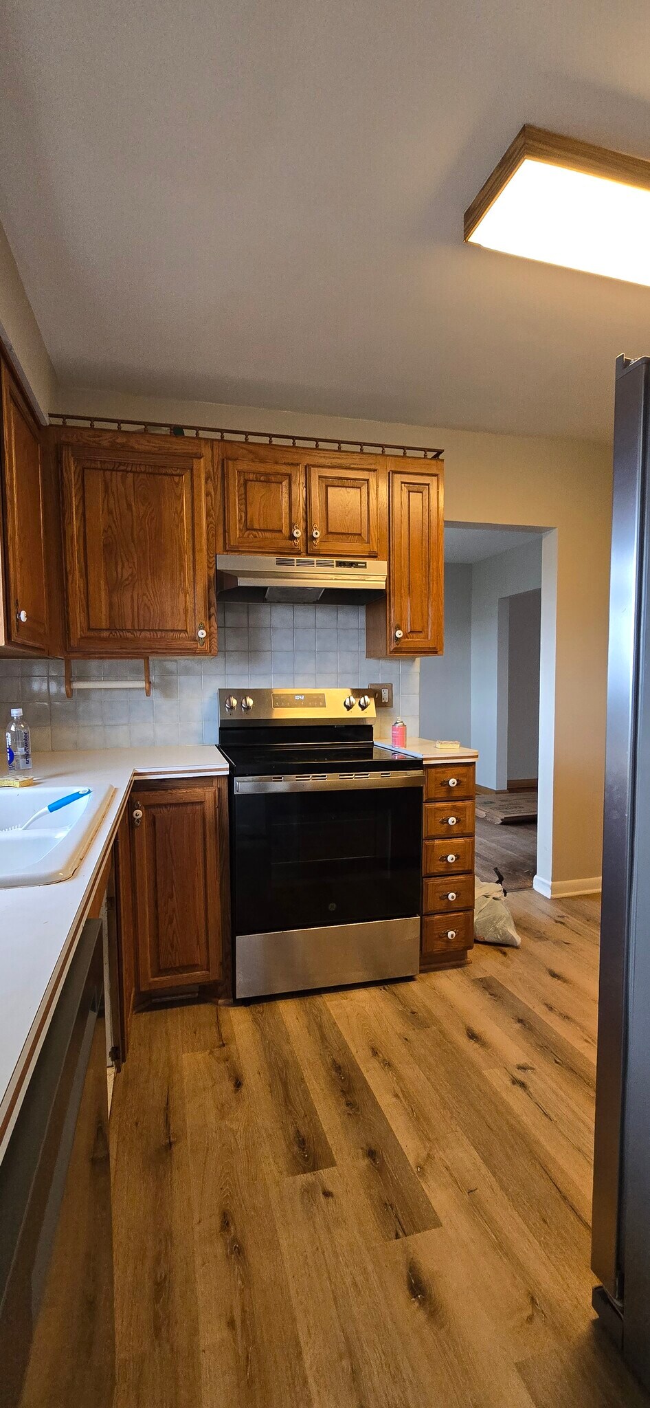 Building Photo - 2027 Glenbrook Dr