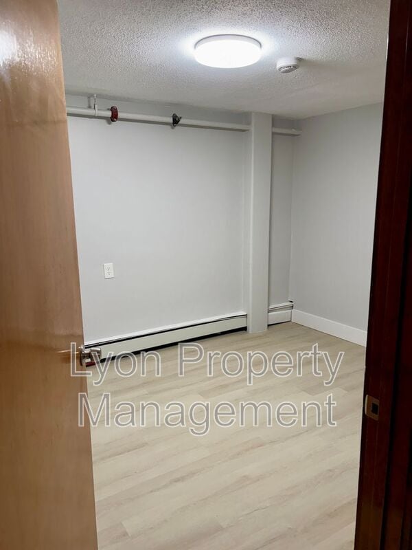 Building Photo - 262 Illinois St