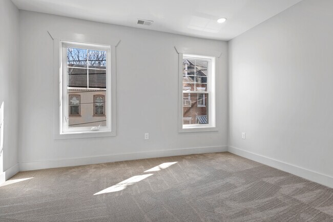 Building Photo - 621 Lafayette St