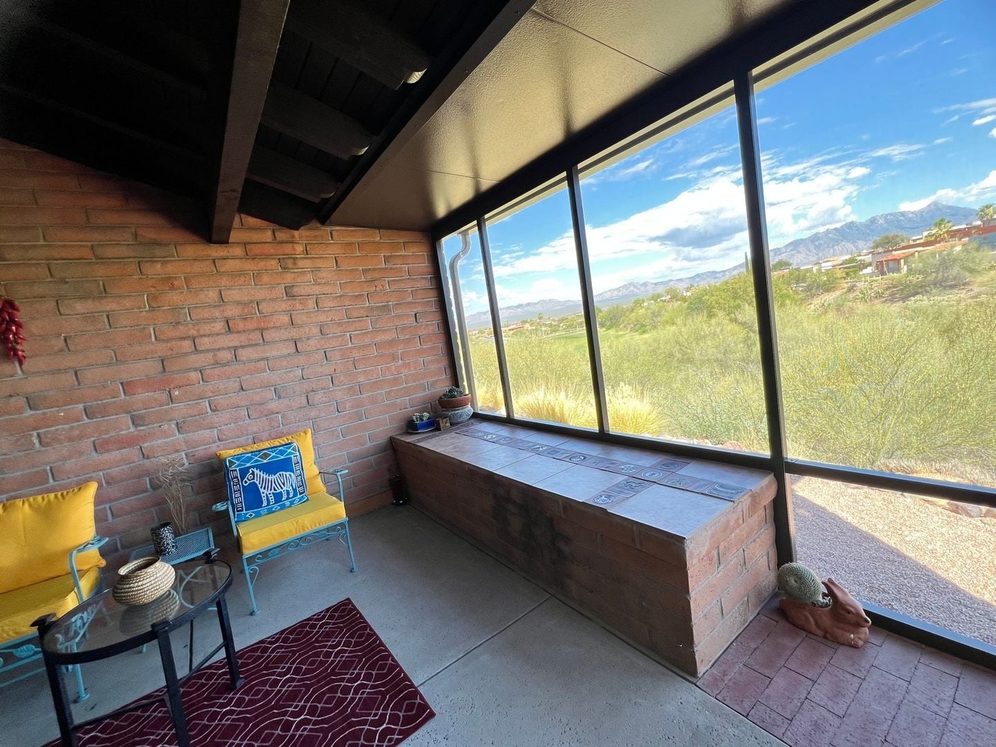 Building Photo - 2521 S Calle De Humes