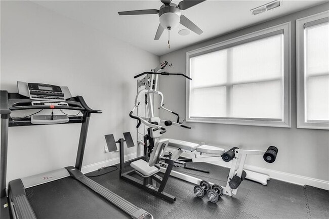 Building Photo - 345 Glen Iris Dr NE