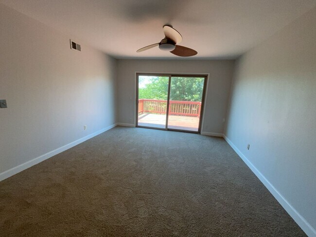 Building Photo - Beautiful West Davis home available in June