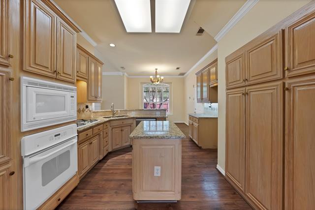 Building Photo - 2802 Timber Hill Dr