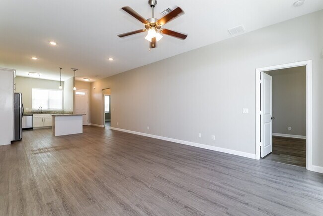 Building Photo - 105 Big Black Dr