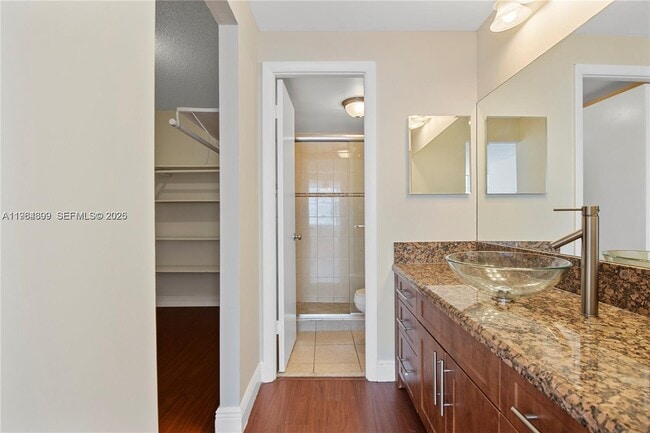 Building Photo - 16740 NE 9th Ave