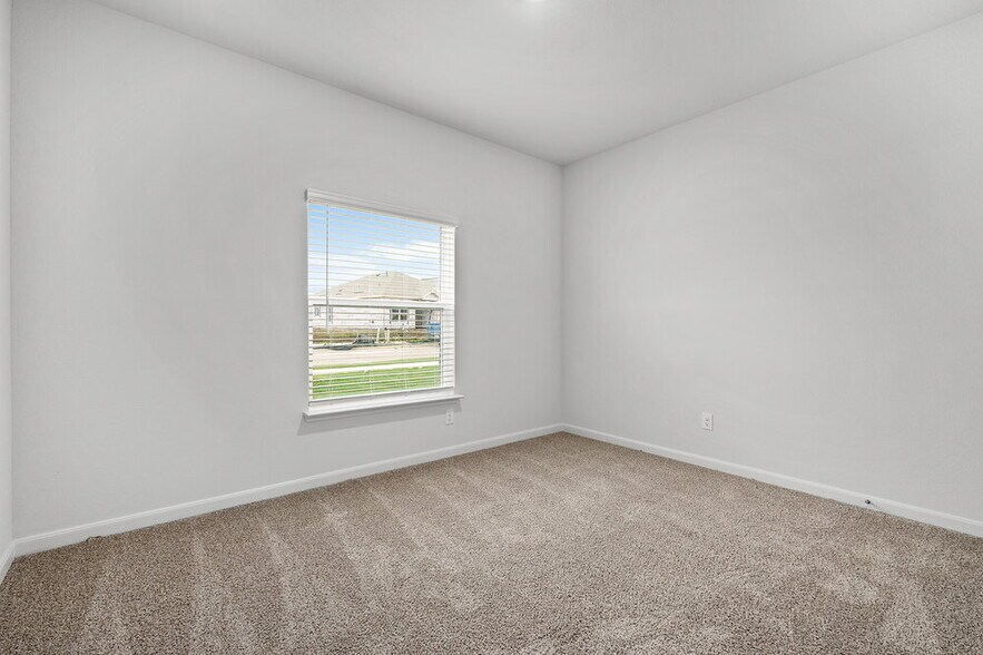 Building Photo - 306 Patton Ln