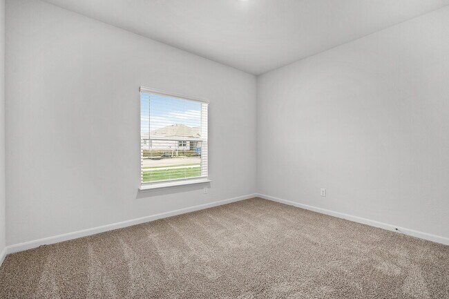 Building Photo - 304 Patton Ln