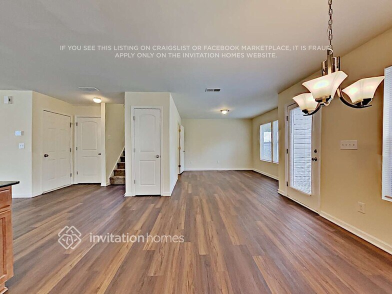 Building Photo - 4198 Clifftonville Ave SW