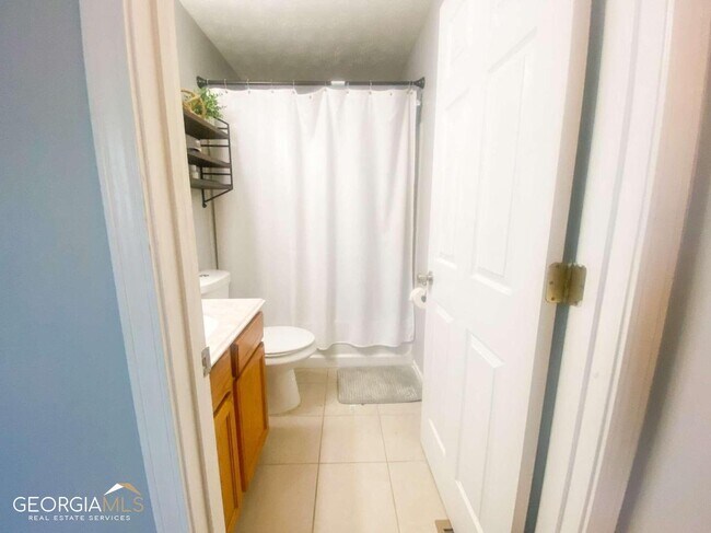 Building Photo - 5553 Strathmoor Manor Cir