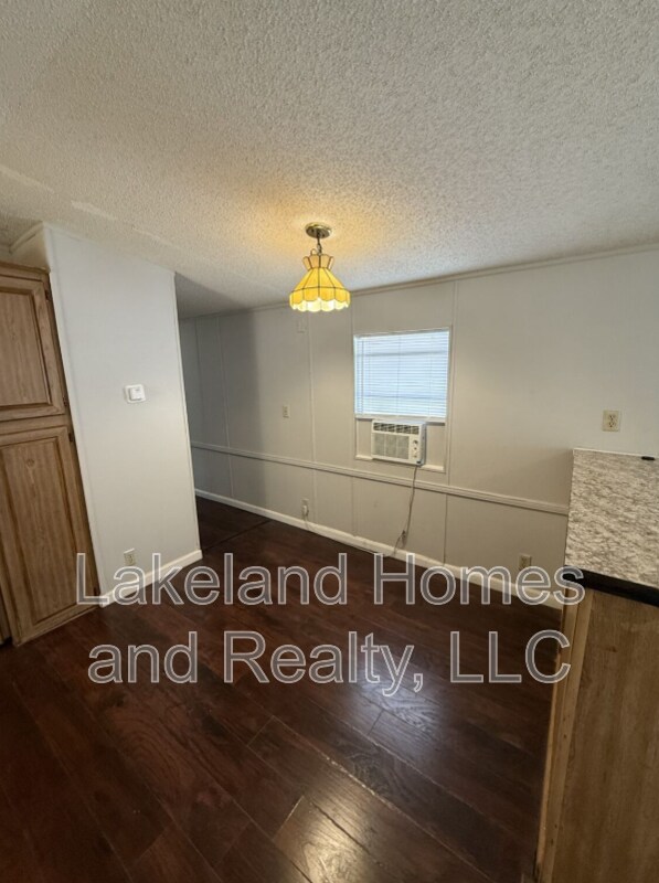 Building Photo - 2906 Rossi Ln