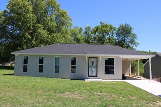Building Photo - 3758 Wolf Trail Dr