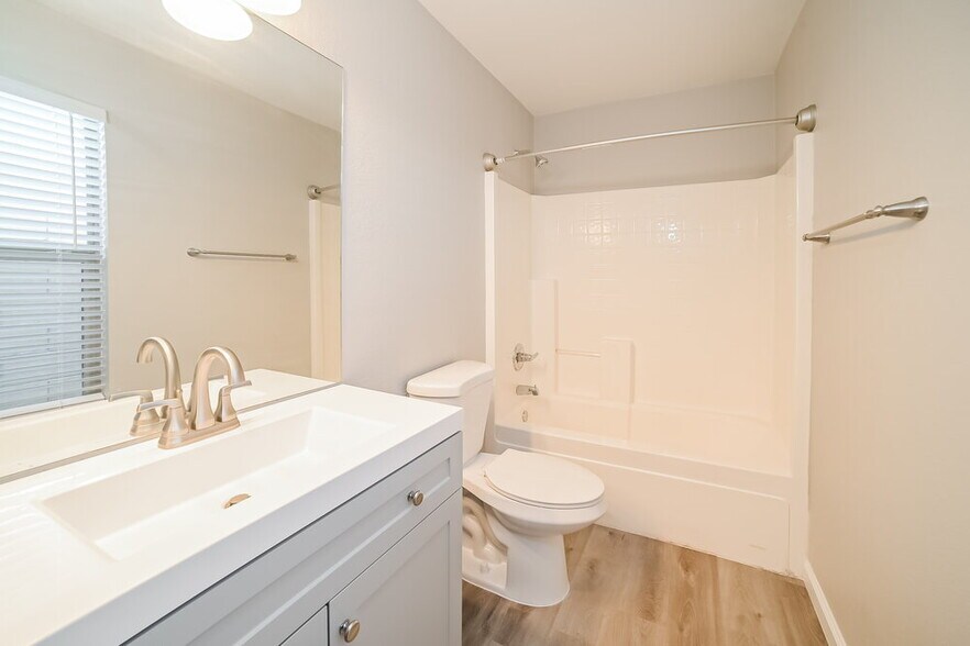 Building Photo - 7929 W Caron Dr