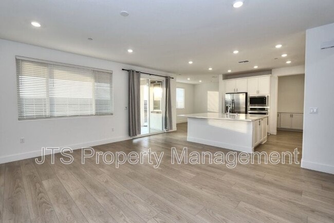 Building Photo - 4364 Greenshank Cir