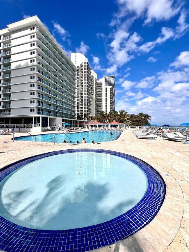 Building Photo - 19201 Collins Ave