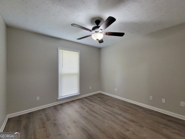 Building Photo - 611 Leigh Ct