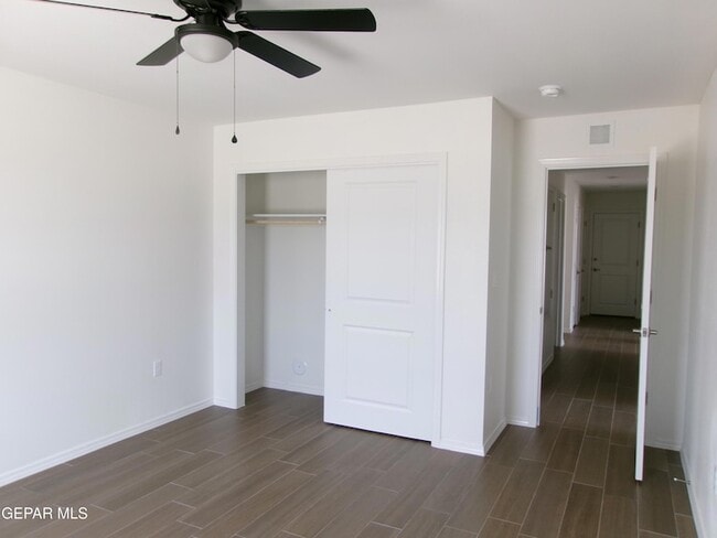 Building Photo - 5960 Mohegan Sun St