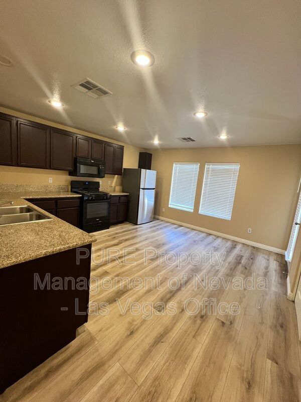Building Photo - 4970 Volcanic Rock Ln