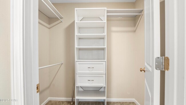 Building Photo - 7115 Shimano Way