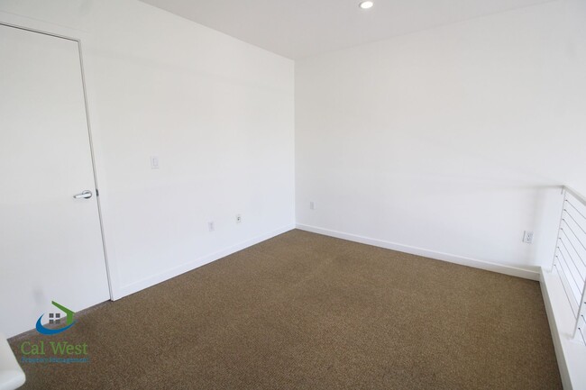 Building Photo - $2,995 - 350 N. Second Street, # 325-2 Bedroom, 2 Bath Luxury Loft Master Suite