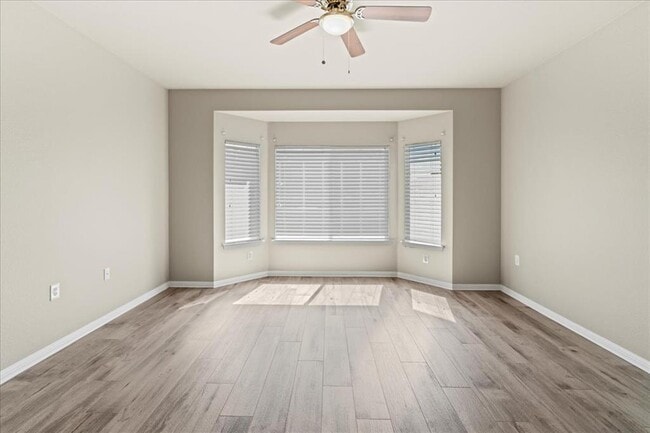 Building Photo - 101 Dandelion Dr