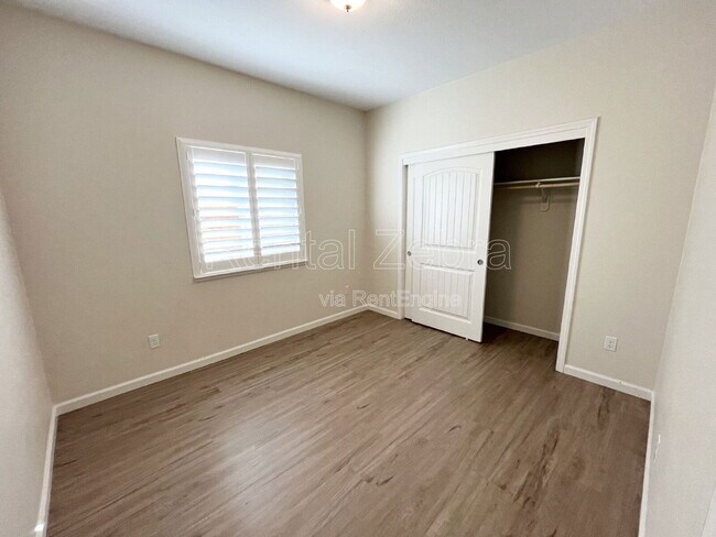 Building Photo - 614 Andrea Dr