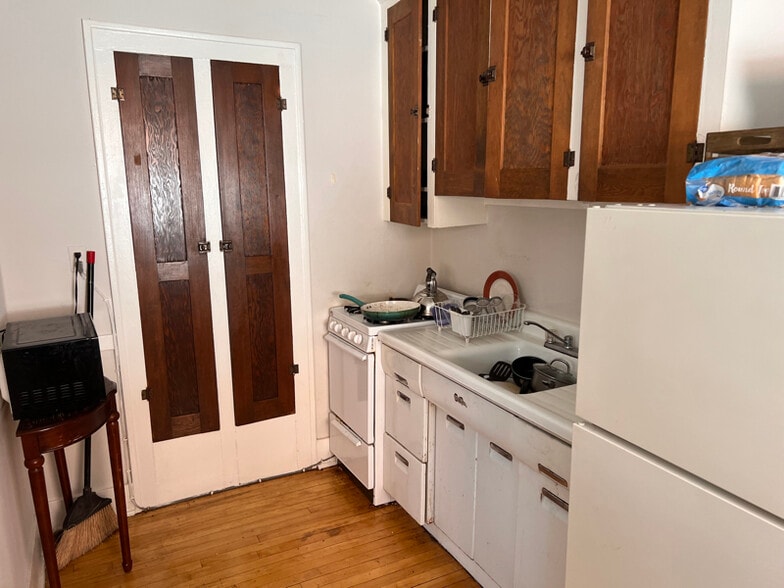 Building Photo - 413 N Main St