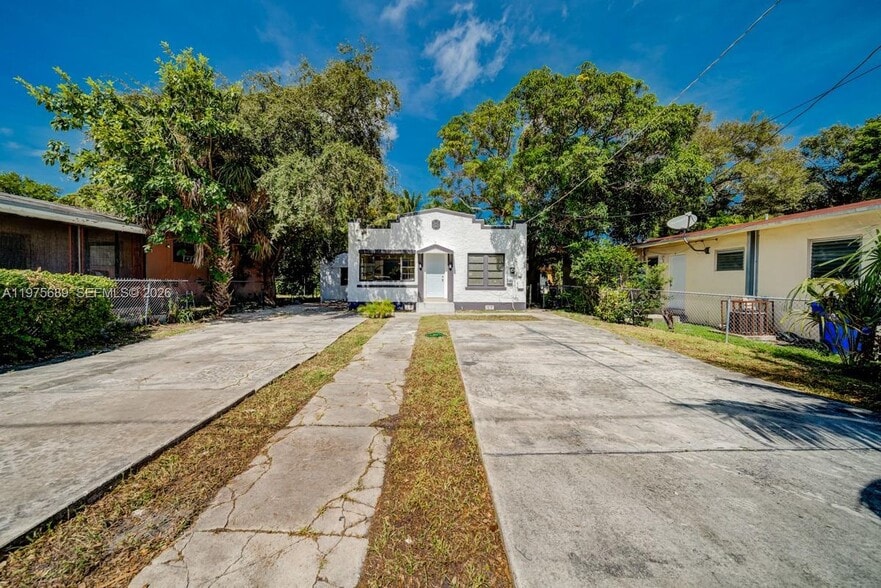 Building Photo - 829 NW 56th St