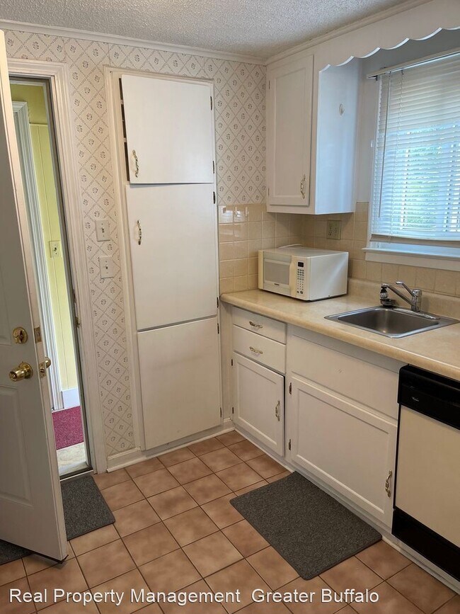 Building Photo - 2 br, 1 bath House - 28 Matthew Lane