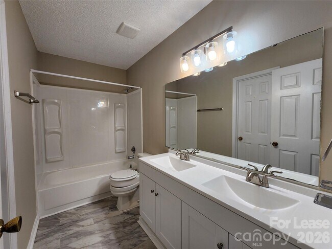 Building Photo - 6227 Mayridge Dr