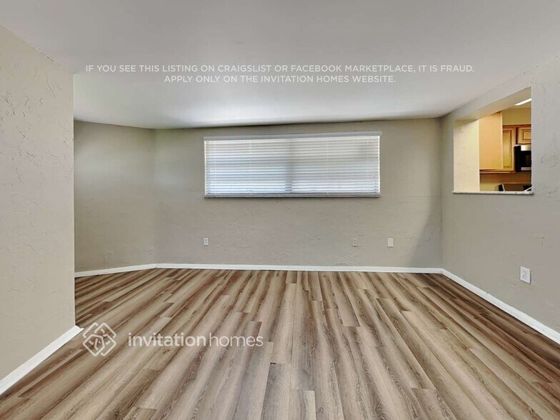 Building Photo - 2540 SW 11th Ct