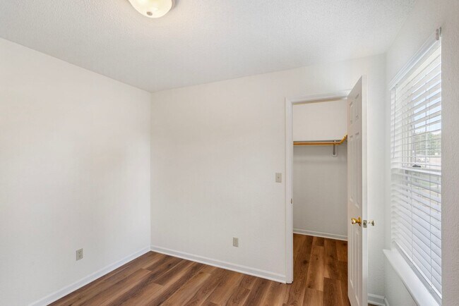 Building Photo - 4302-4304 Cheryl Ct.
