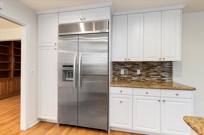 Building Photo - Beautiful Marble Estates Home