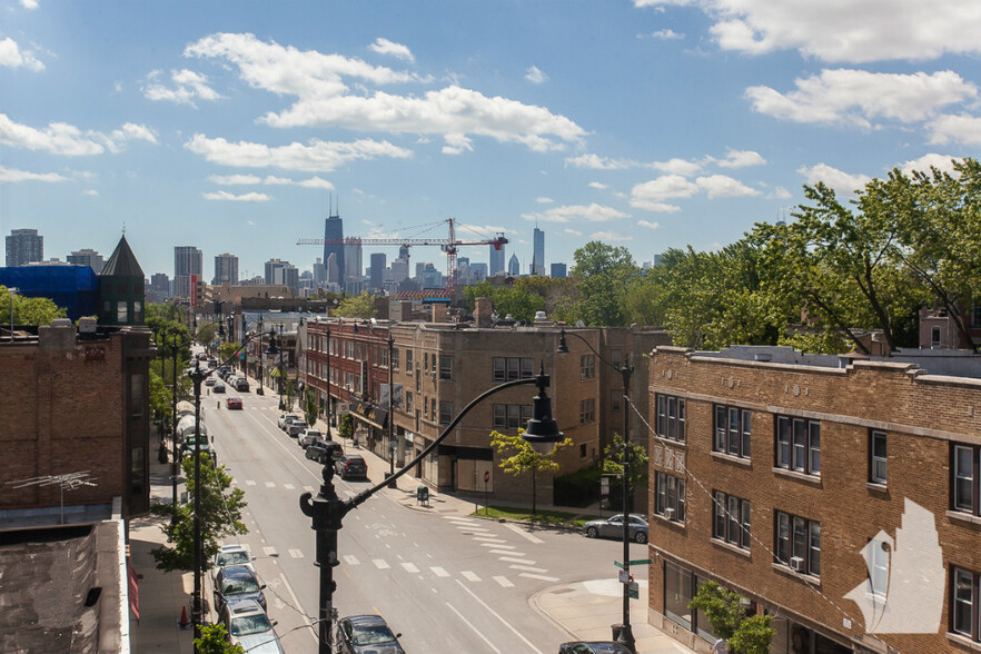 Building Photo - 2519 N Lincoln Ave