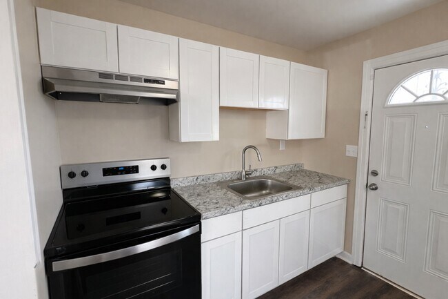 Building Photo - 1214 Gordon St